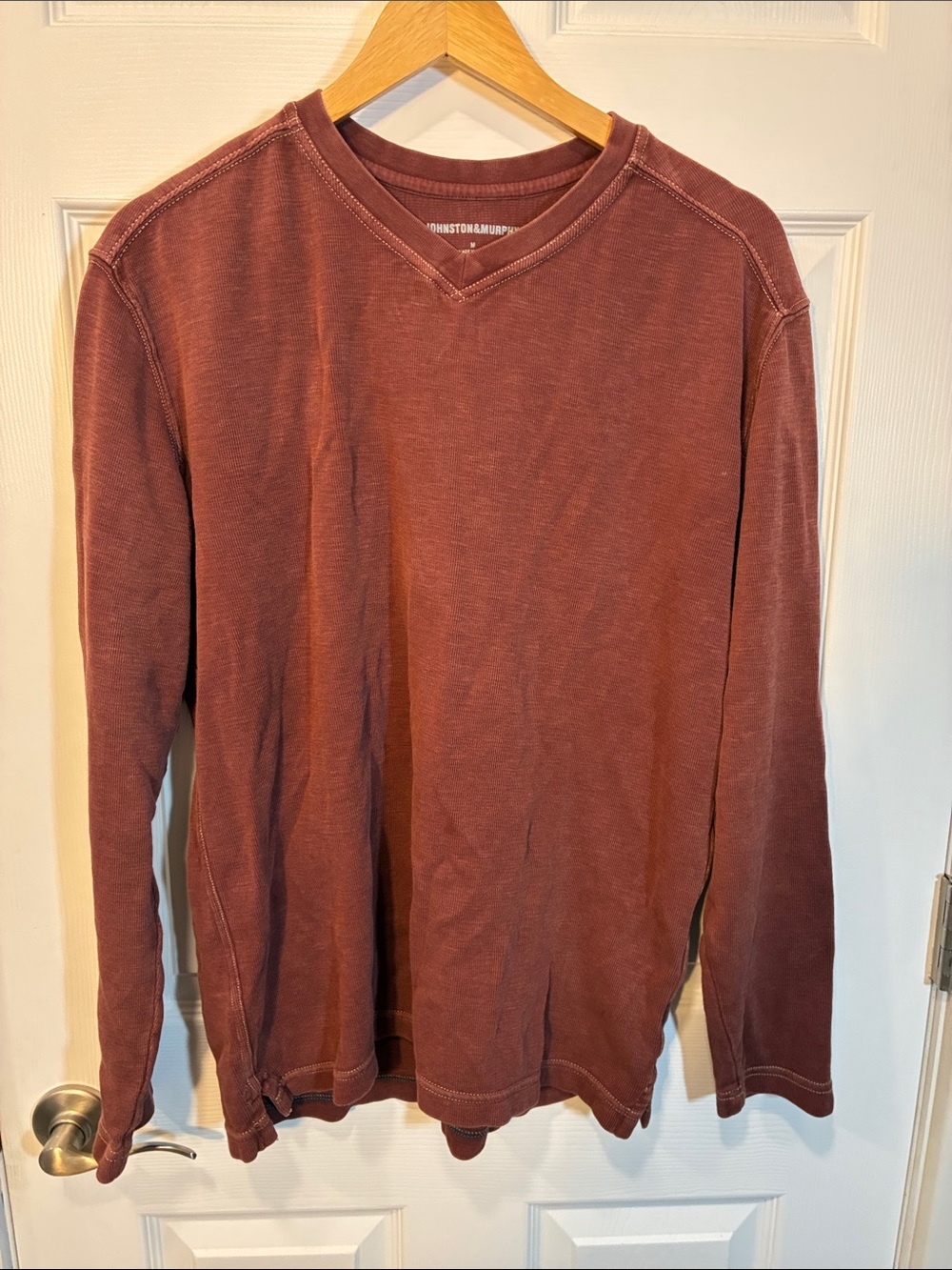 Johnston & Murphy Men's V-Neck Sweater — Rust
